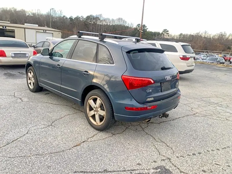 2010 AUDI Q5 PREMIUM PLUS  