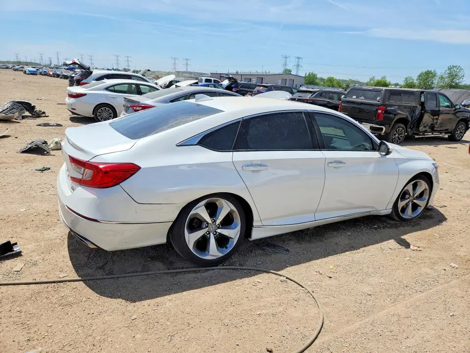 2018 HONDA ACCORD TOURING  