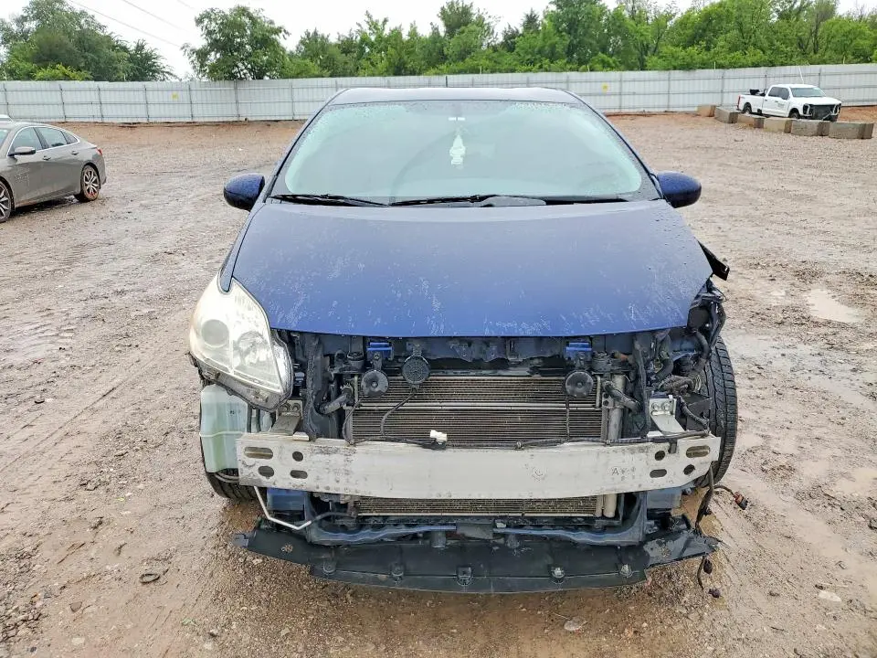 2014 TOYOTA PRIUS THREE  