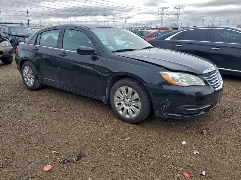 2013 CHRYSLER 200 LX  