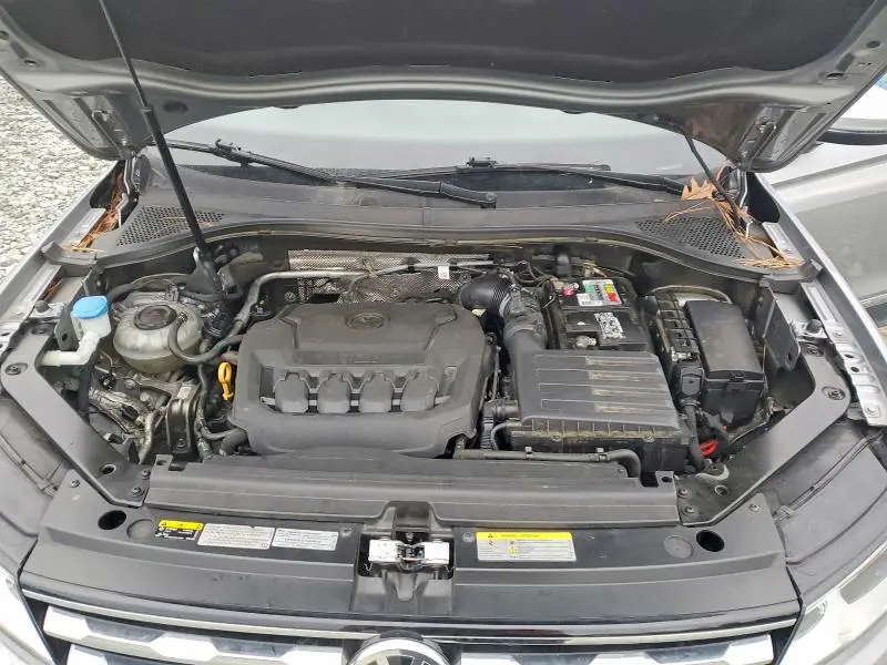 2021 VOLKSWAGEN TIGUAN SE  