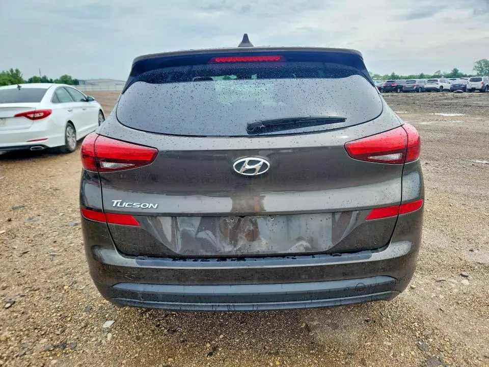 2020 HYUNDAI TUCSON SE  