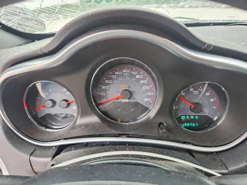 2012 DODGE AVENGER SE  
