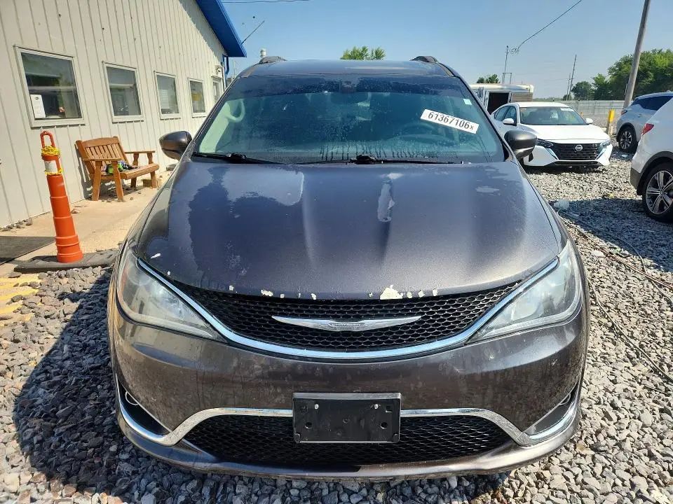 2017 CHRYSLER PACIFICA TOURING L  