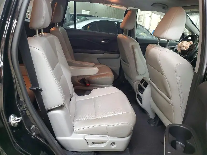 2017 HONDA PILOT ELITE  