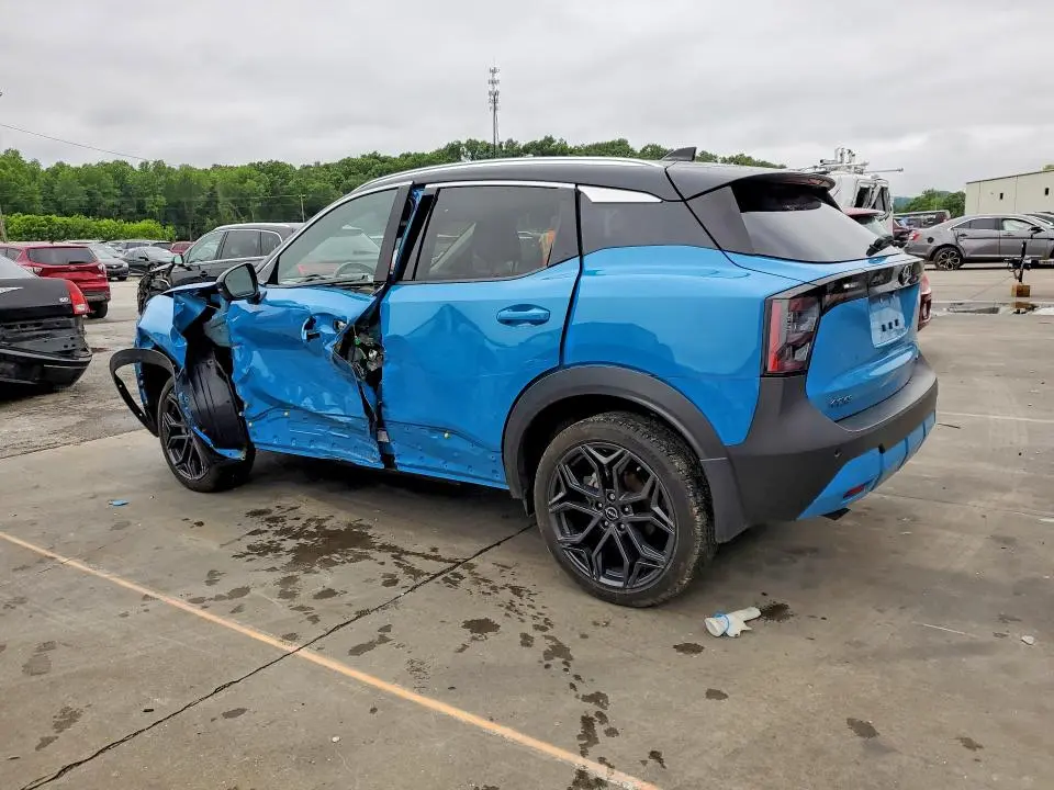 2025 NISSAN KICKS SR  