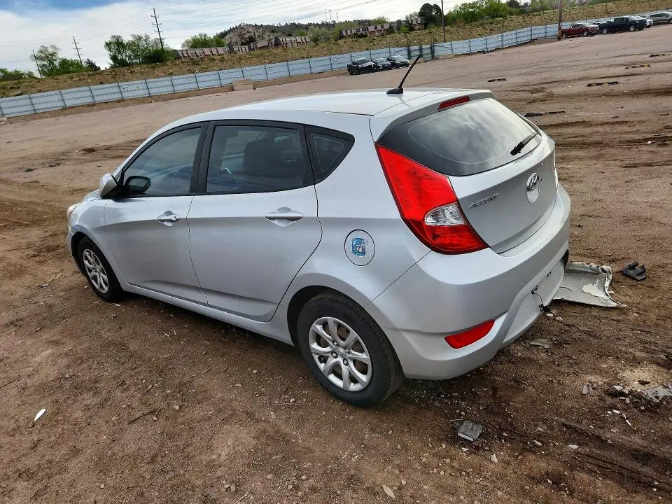 2013 HYUNDAI ACCENT GS  