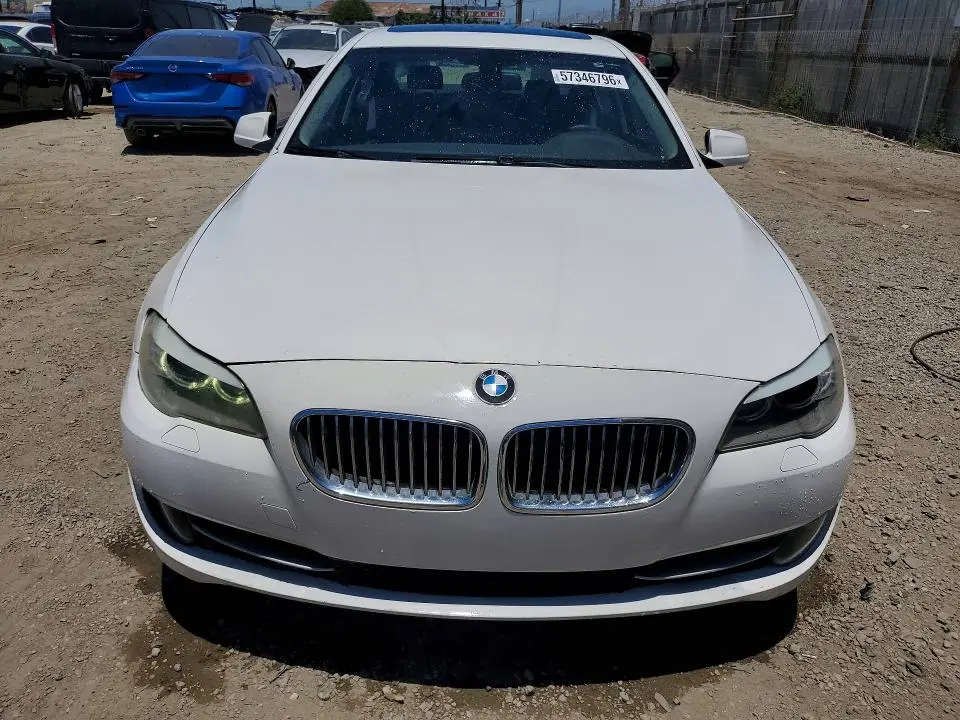 2013 BMW 528 I  
