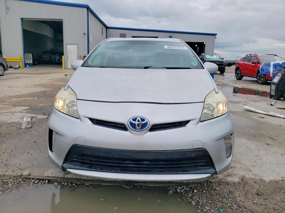 2014 TOYOTA PRIUS TWO  