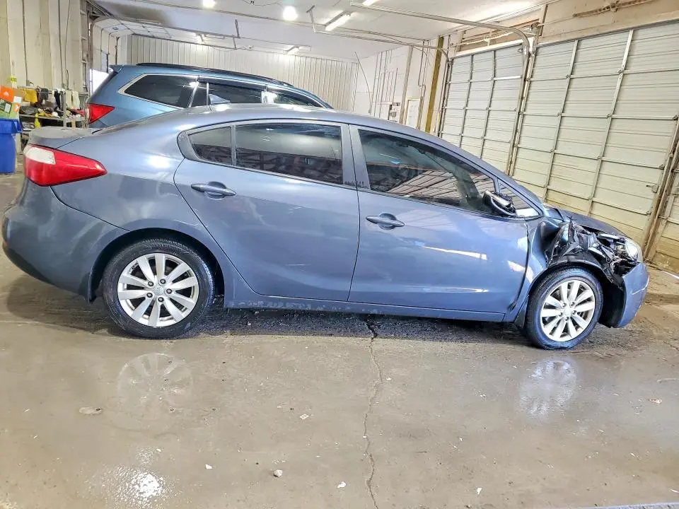 2016 KIA FORTE LX  