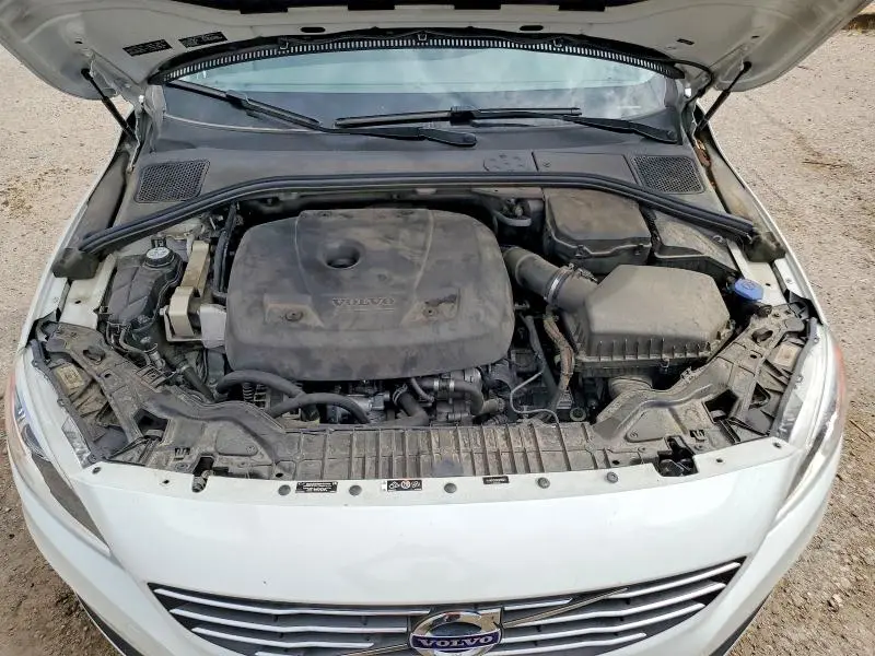 2016 VOLVO V60 T5 PREMIER  