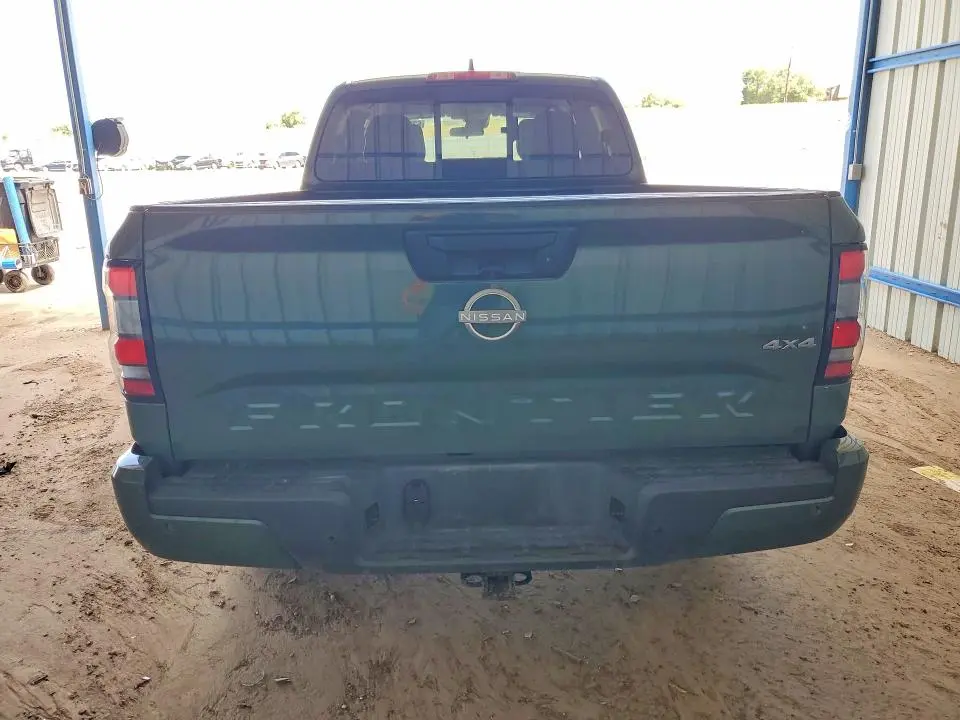 2025 NISSAN FRONTIER SV  