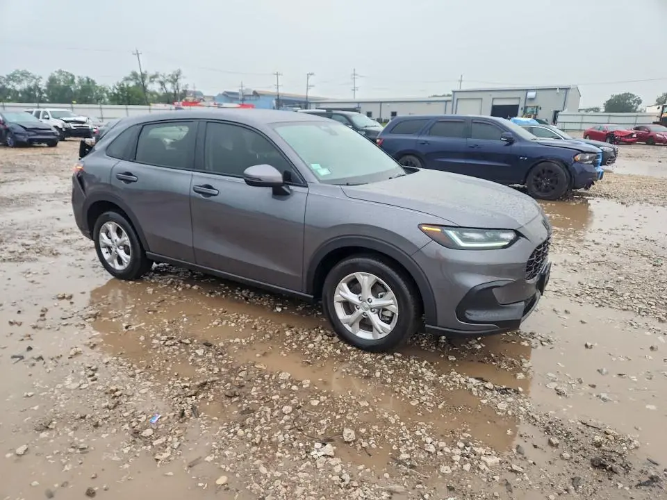 2025 HONDA HR-V LX  