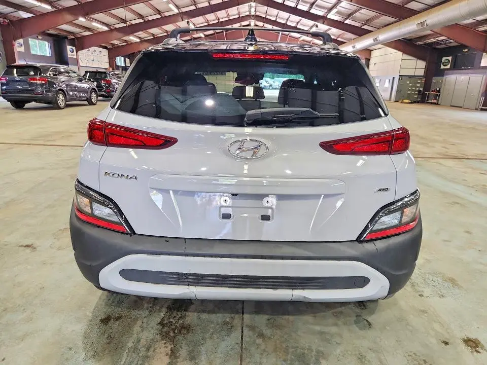 2022 HYUNDAI KONA SEL  
