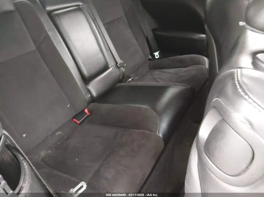 2015 DODGE CHALLENGER R/T PLUS