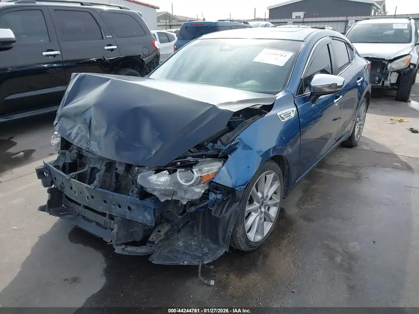 2017 MAZDA MAZDA3 TOURING