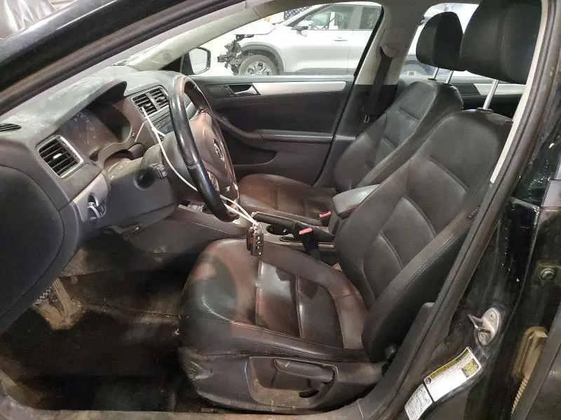 2011 VOLKSWAGEN JETTA TDI  