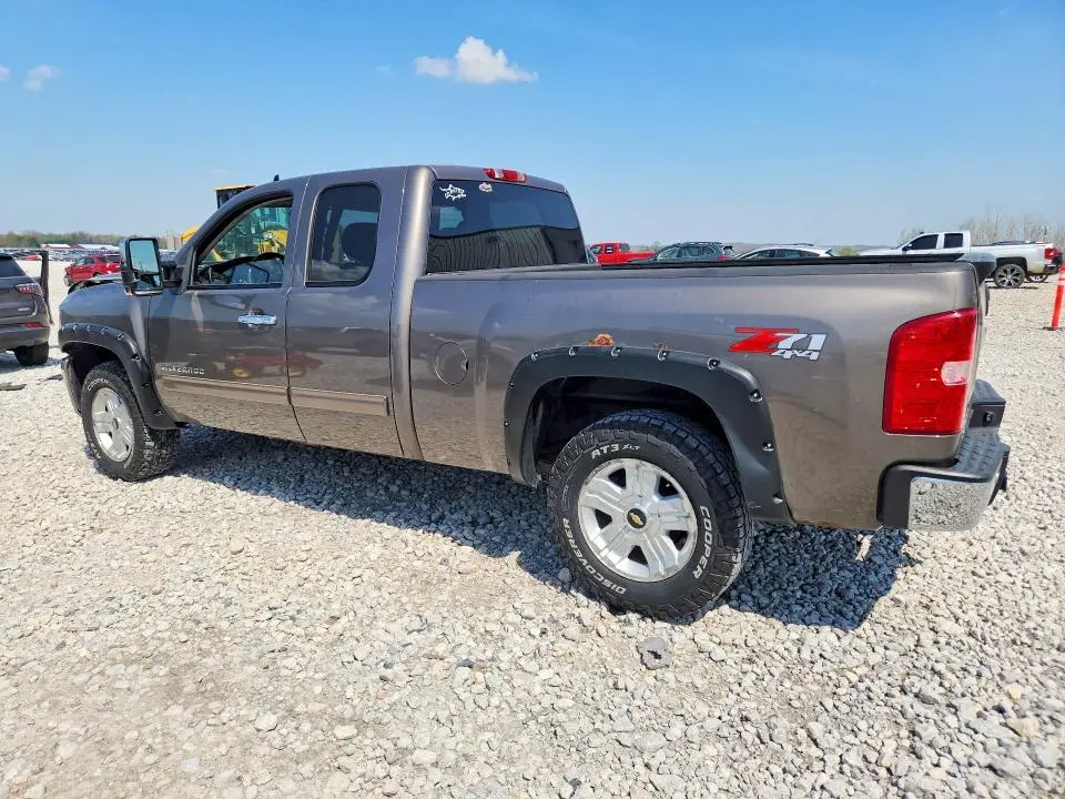 2011 CHEVROLET SILVERADO K1500 LT  