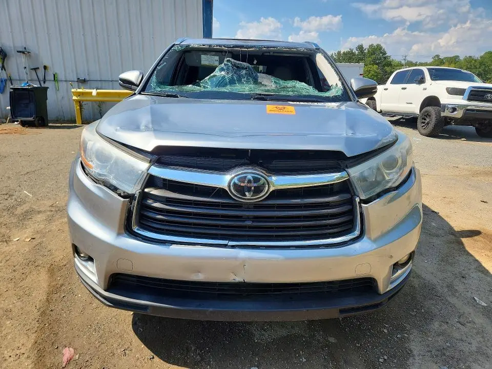 2016 TOYOTA HIGHLANDER LIMITED  