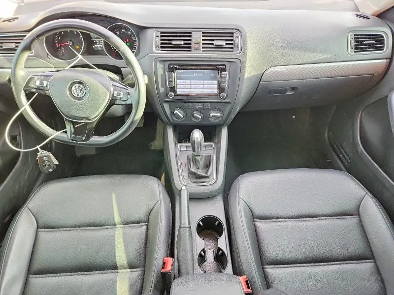 2015 VOLKSWAGEN JETTA SE  