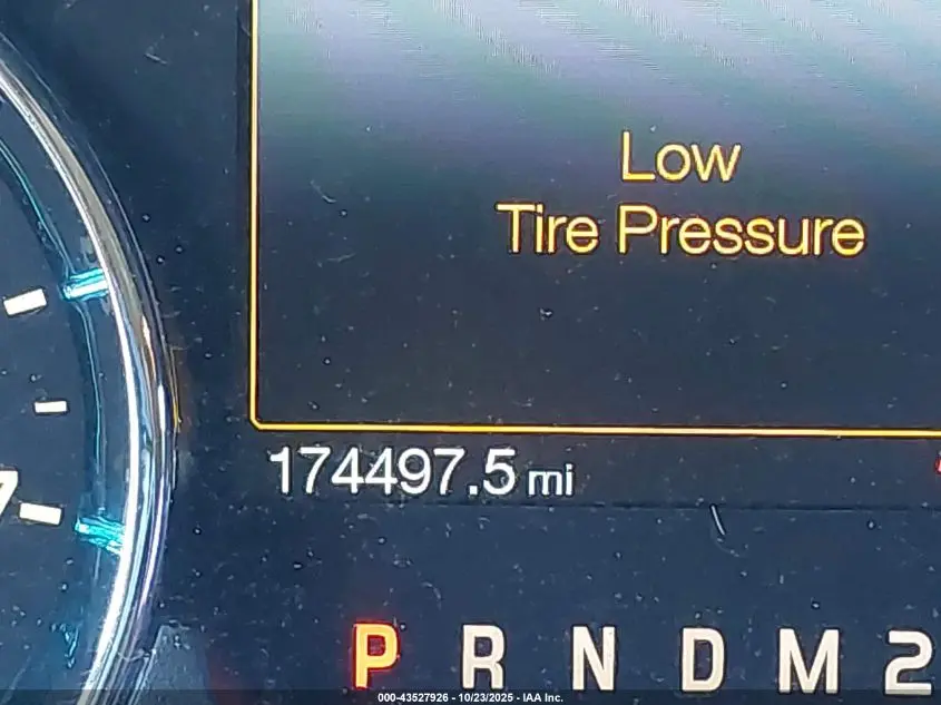 2011 FORD F-150 LARIAT