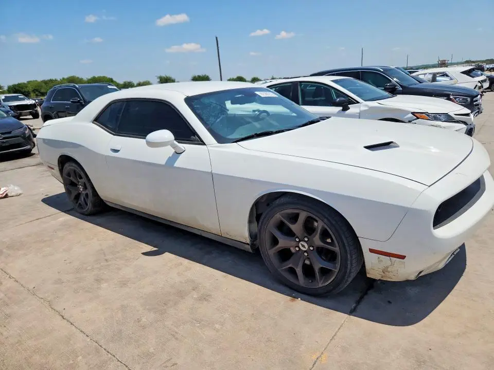 2017 DODGE CHALLENGER SXT  