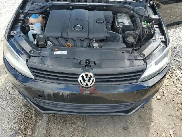 2012 VOLKSWAGEN JETTA SE  