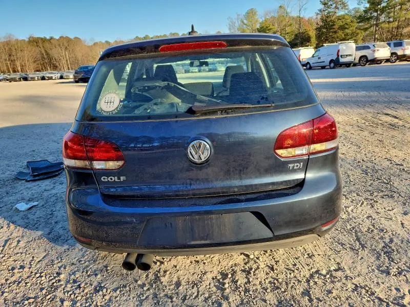 2011 VOLKSWAGEN GOLF   