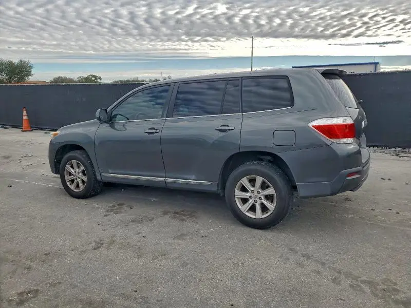 2011 TOYOTA HIGHLANDER BASE  