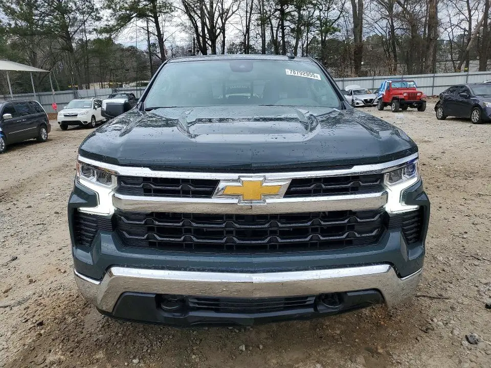2025 CHEVROLET SILVERADO K1500 LT  