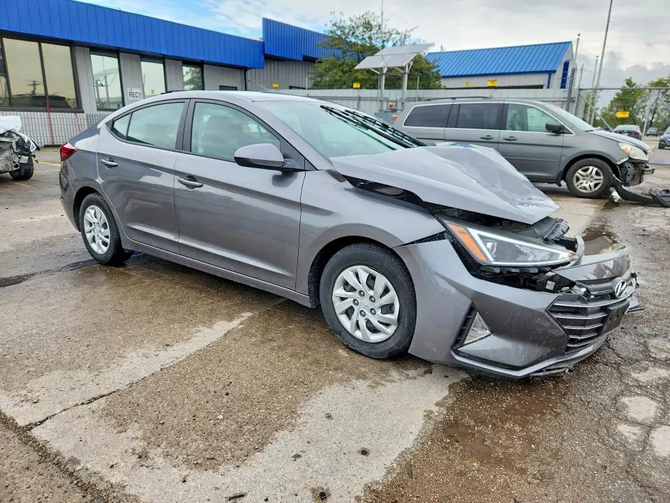 2020 HYUNDAI ELANTRA SE  