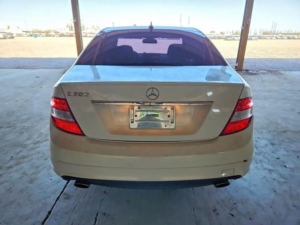2011 MERCEDES-BENZ C 300  