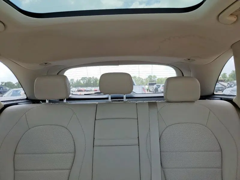 2019 MERCEDES-BENZ GLC 300  