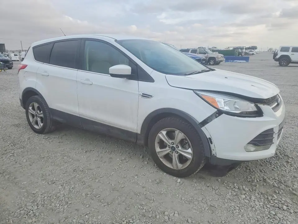 2014 FORD ESCAPE SE  