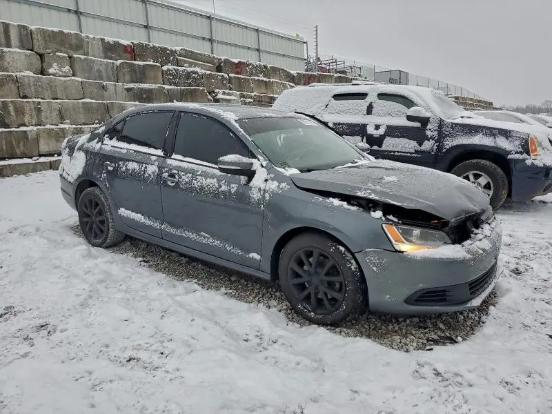 2012 VOLKSWAGEN JETTA SE  