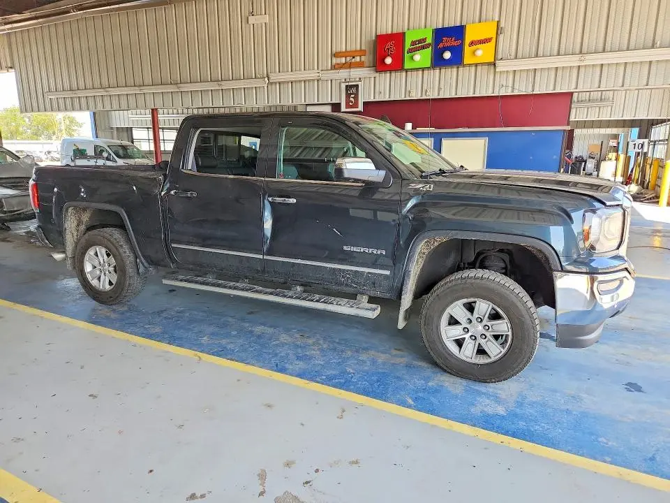2017 GMC SIERRA K1500 SLT  