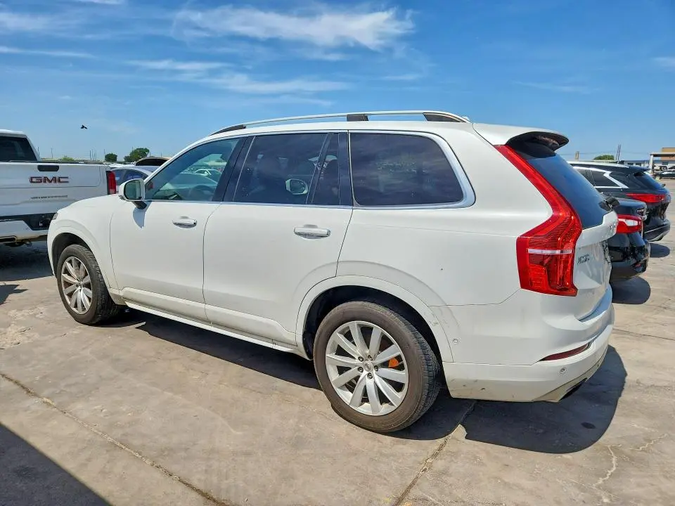 2018 VOLVO XC90 T6  