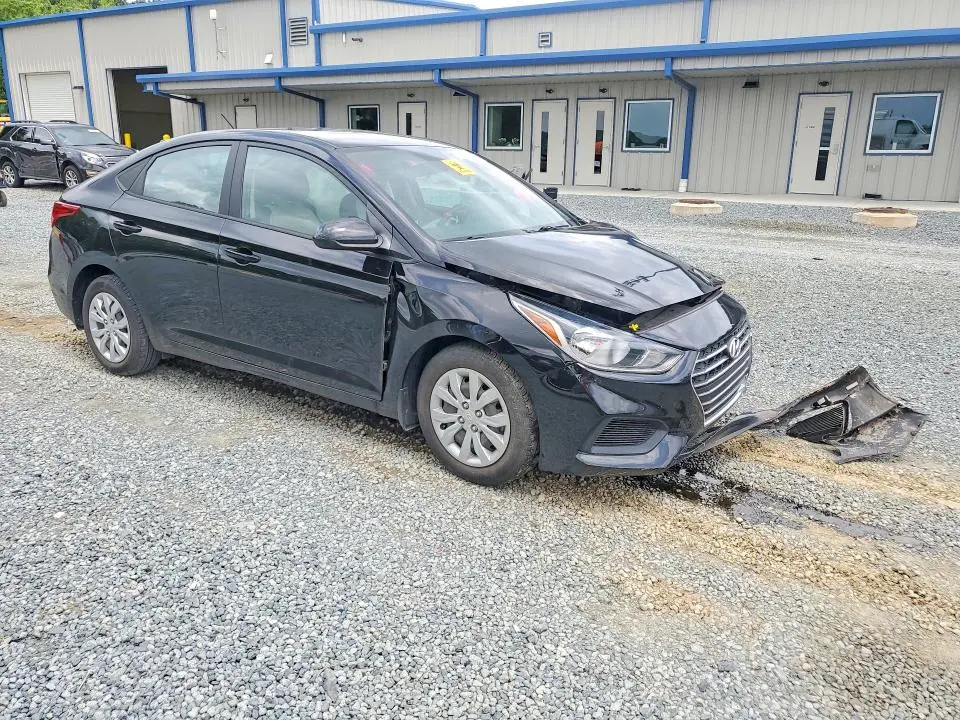 2022 HYUNDAI ACCENT SE  