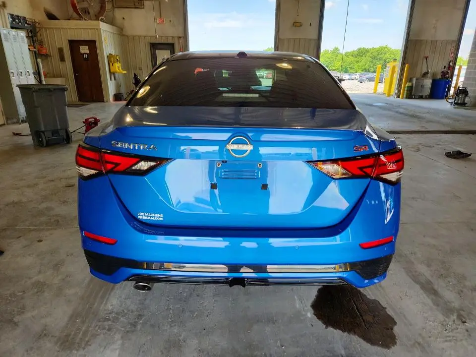 2024 NISSAN SENTRA SR  