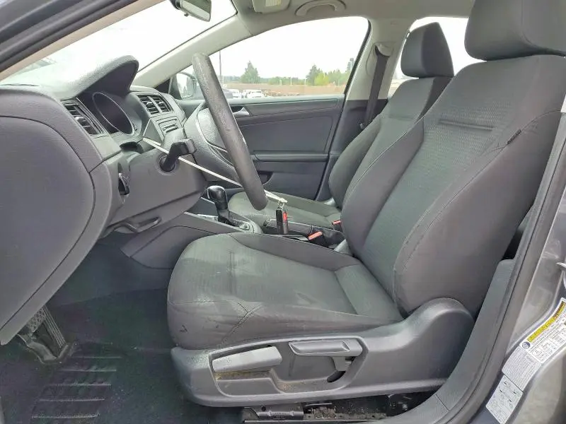 2015 VOLKSWAGEN JETTA BASE  