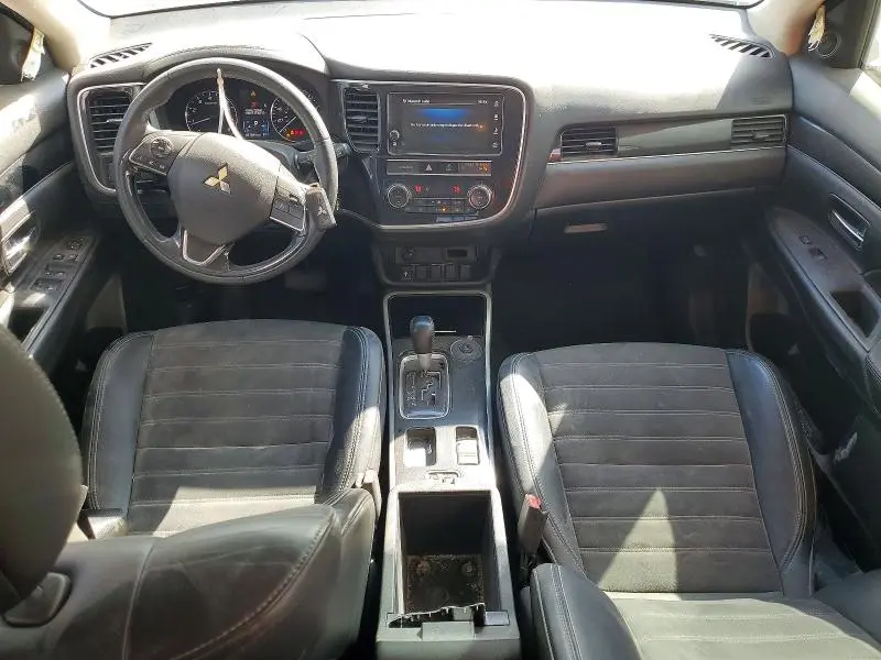 2019 MITSUBISHI OUTLANDER SE  