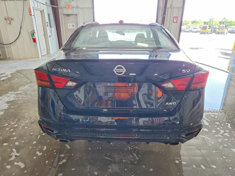 2022 NISSAN ALTIMA SV  