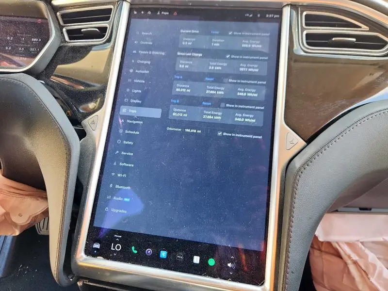 2015 TESLA MODEL S 70D  