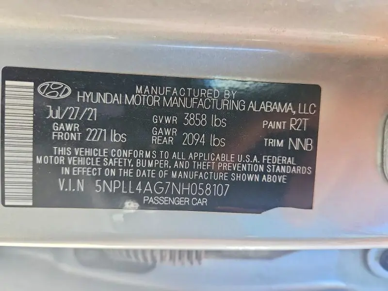 2022 HYUNDAI ELANTRA SE  