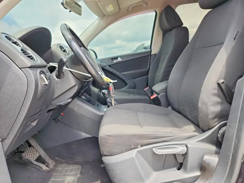 2014 VOLKSWAGEN TIGUAN S  