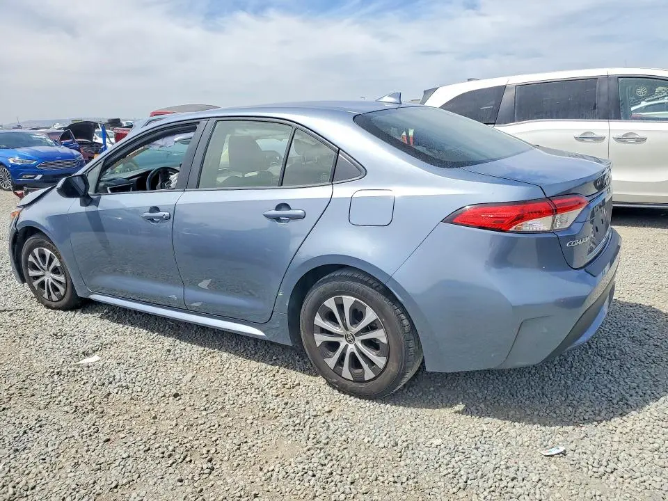 2022 TOYOTA COROLLA LE  
