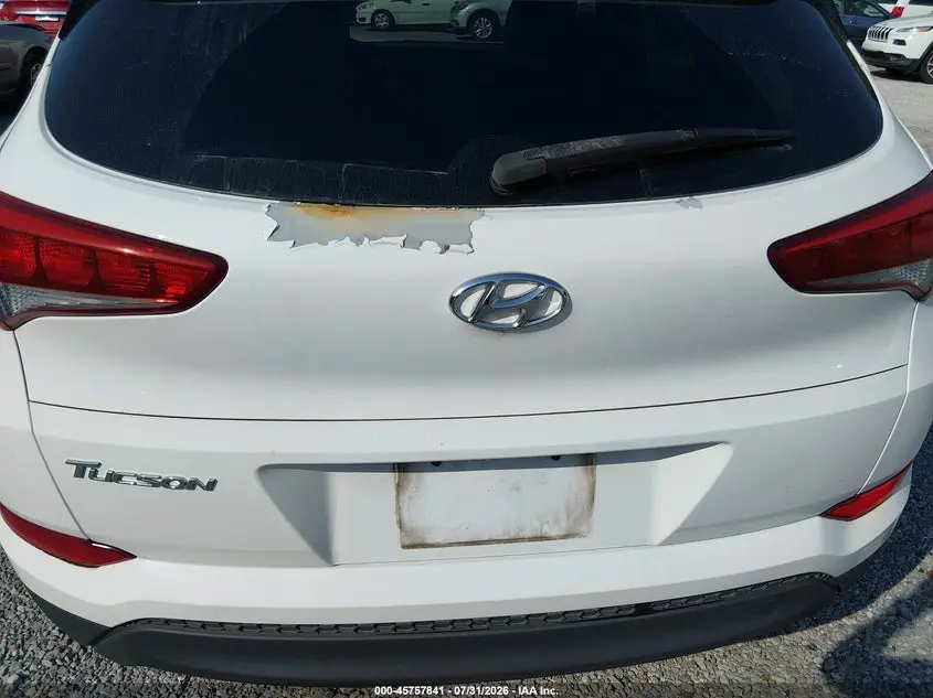 2018 HYUNDAI TUCSON SE