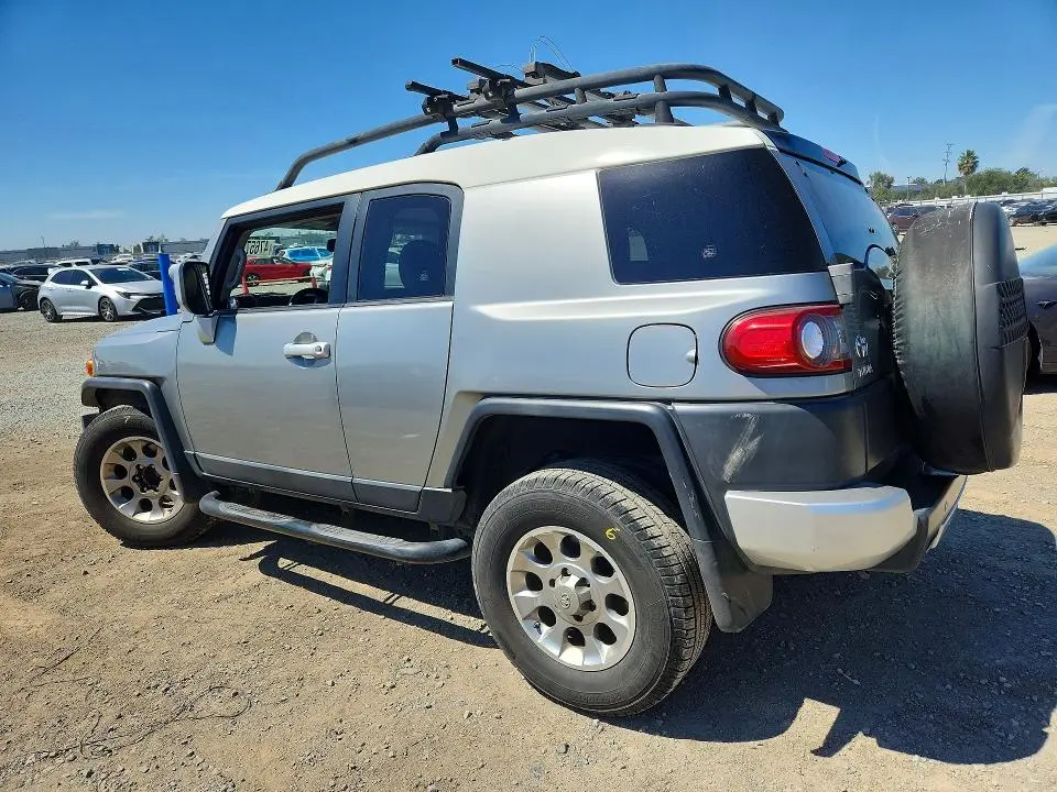 2012 TOYOTA FJ CRUISER BASE  