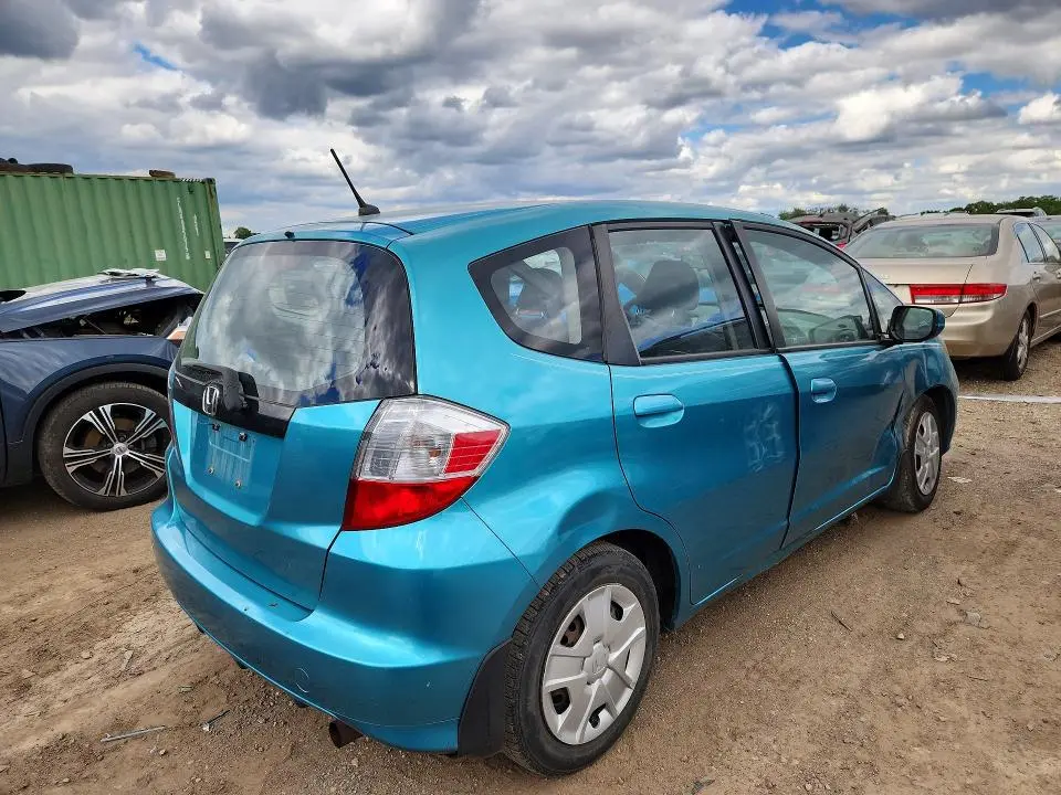 2012 HONDA FIT   
