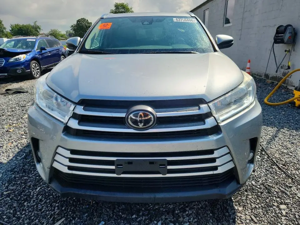 2018 TOYOTA HIGHLANDER XLE  